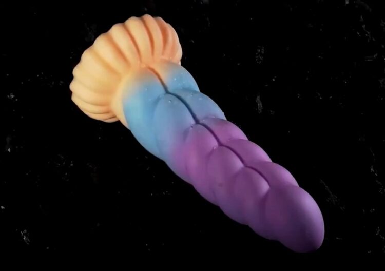 Alien dildo